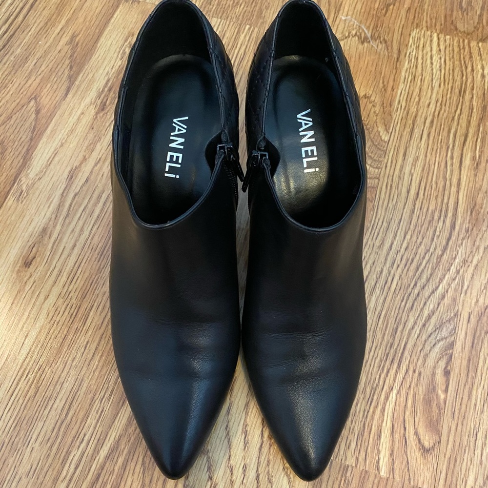 Vaneli Booties